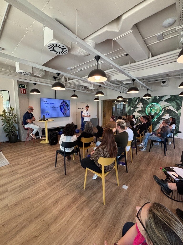 Francisco presenting AI at Foundever Barcelona